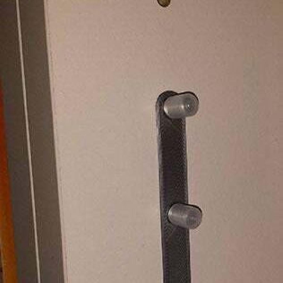 Ajudante de Perfuracao Rapida IKEA Billy