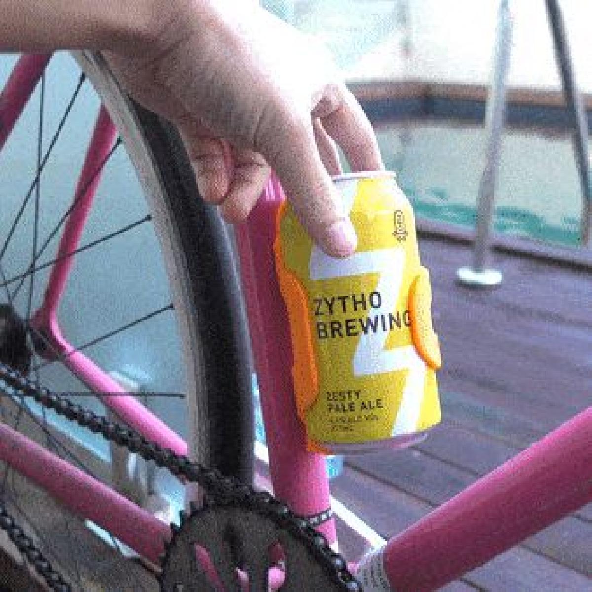 Suporte lateral para garrafa para lata de 375 mL