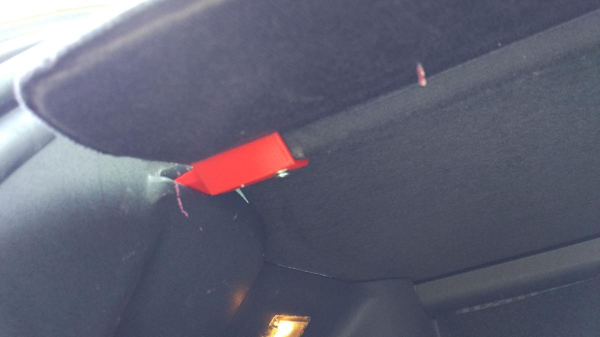 Suportes do porta malas do Renault Megane Grand Tour 2004