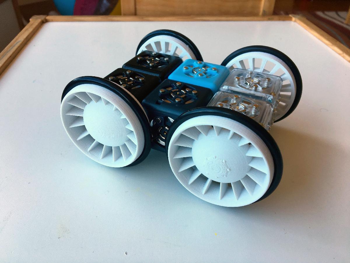 Rodas atualizadas para o robo modular Cubelets, com opcao de roda livre.