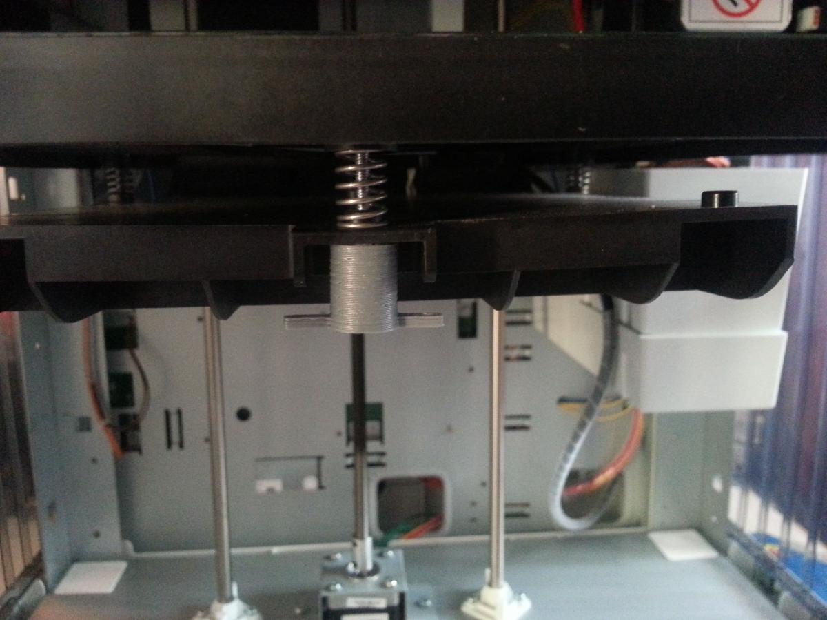 Ajustador de nivel da cama para impressoras Da Vinci (possivelmente de outras marcas)