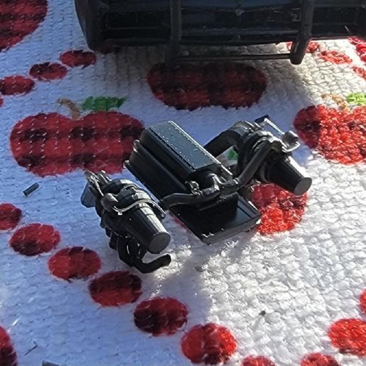 configuracao de twin turbo V8 para carro em miniatura