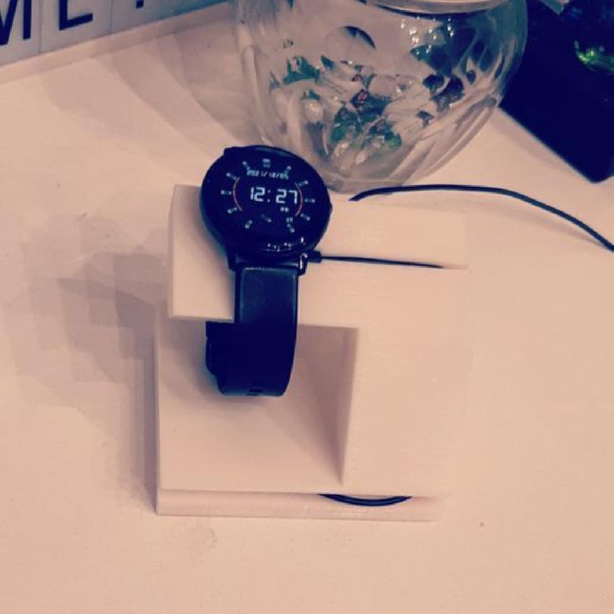 Base para suporte de smartwatch