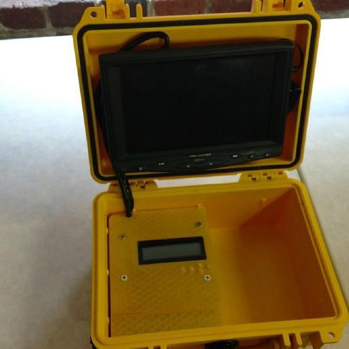 Raspberry Pi portatil com kit de LCD + teclado Adafruit.