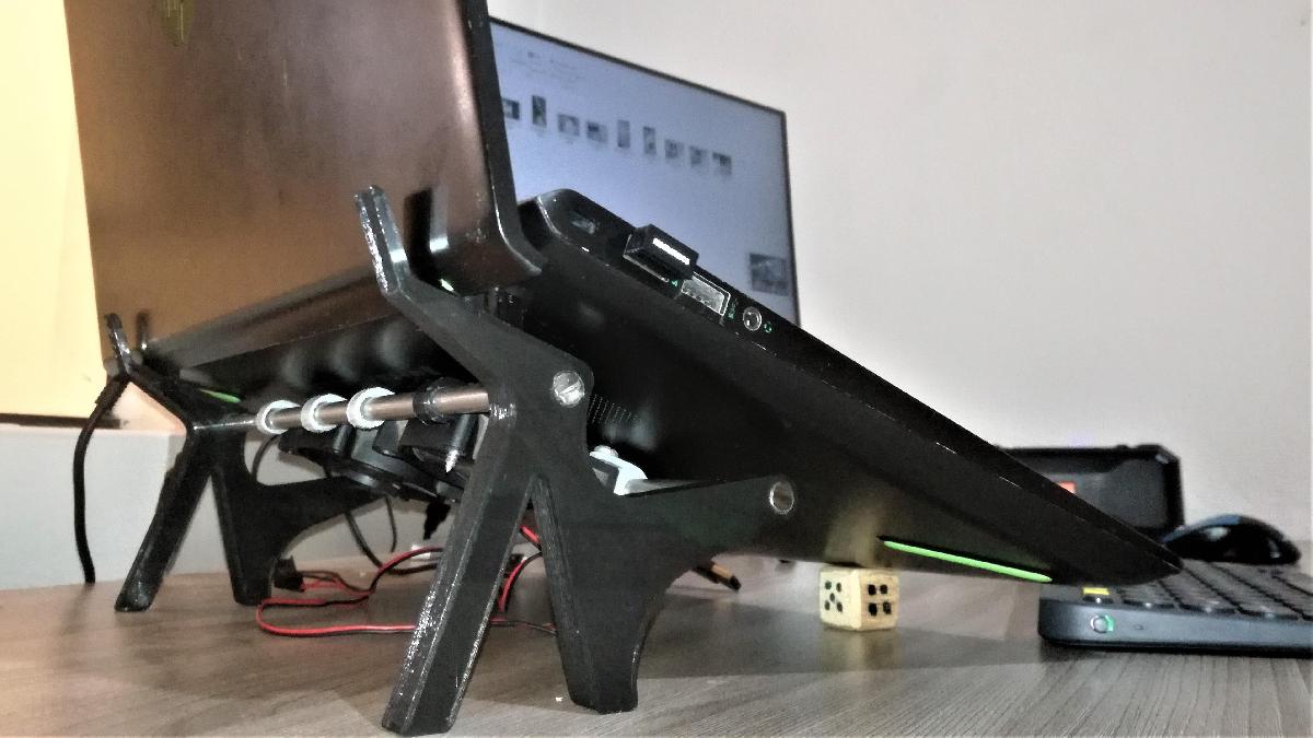 Impressora 3D de Resfriamento para Laptop (Faca Voce Mesmo)