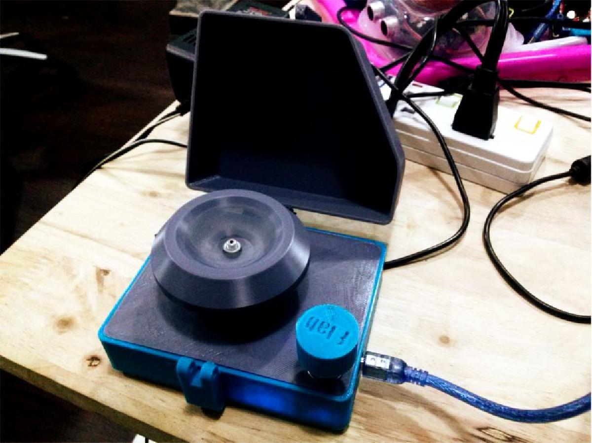 Centrifuga DIYbio da F.Lab