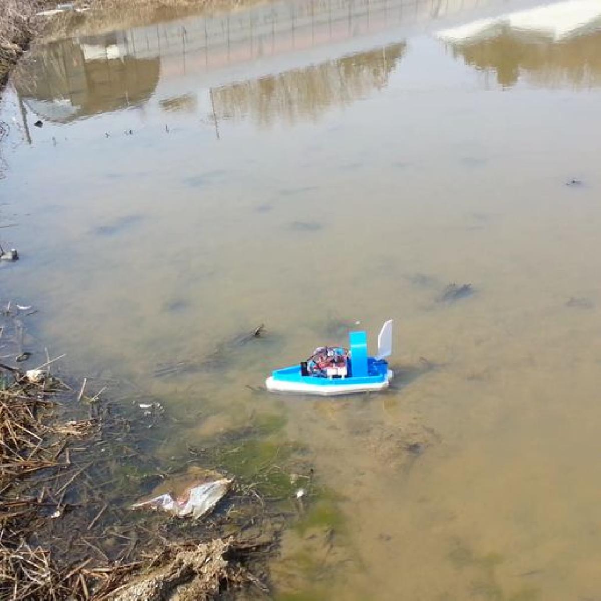Fazendo um barco a vapor RC movido a ventilador