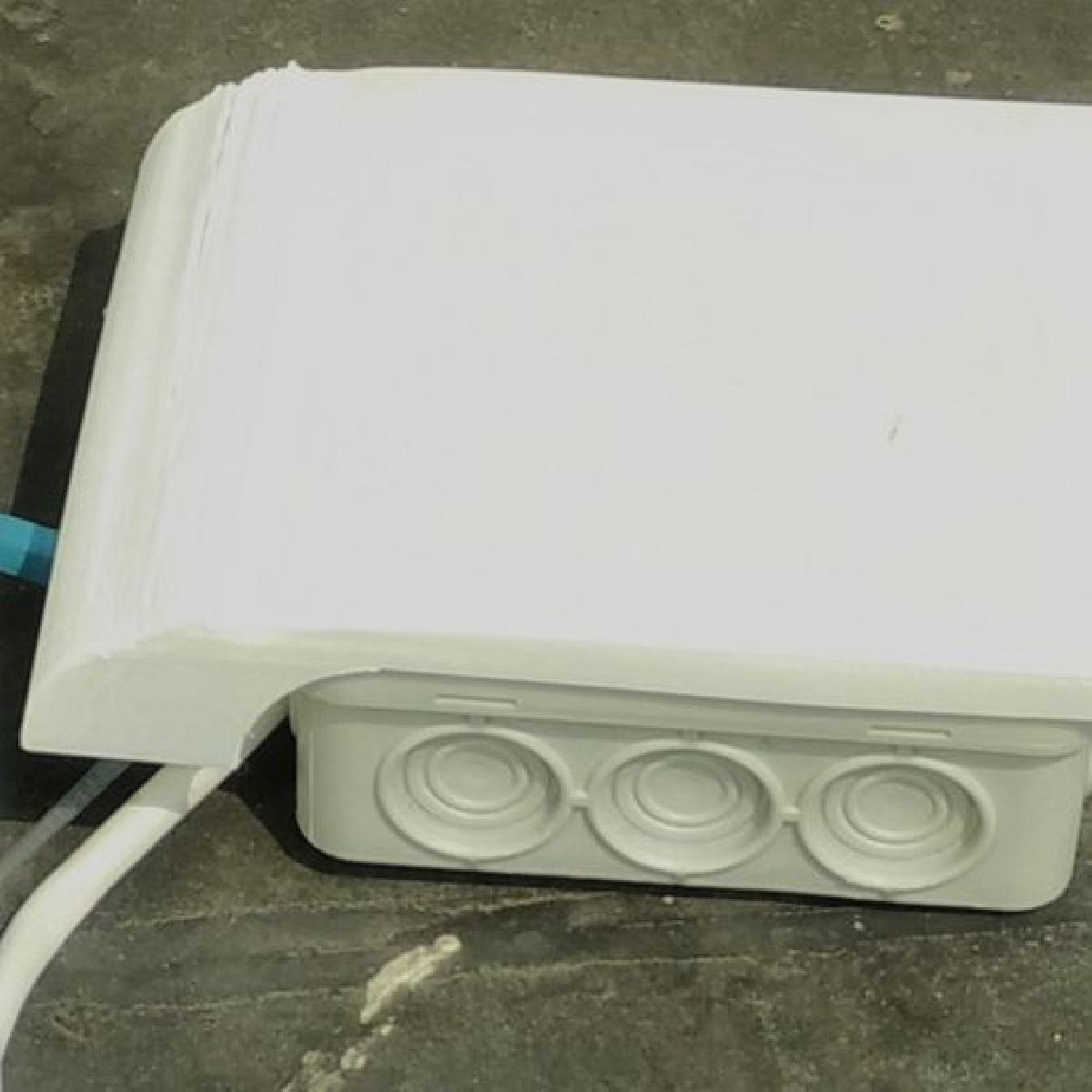 protecao contra chuva e tampa superior para caixa IP65 de 85x85mm SDS011