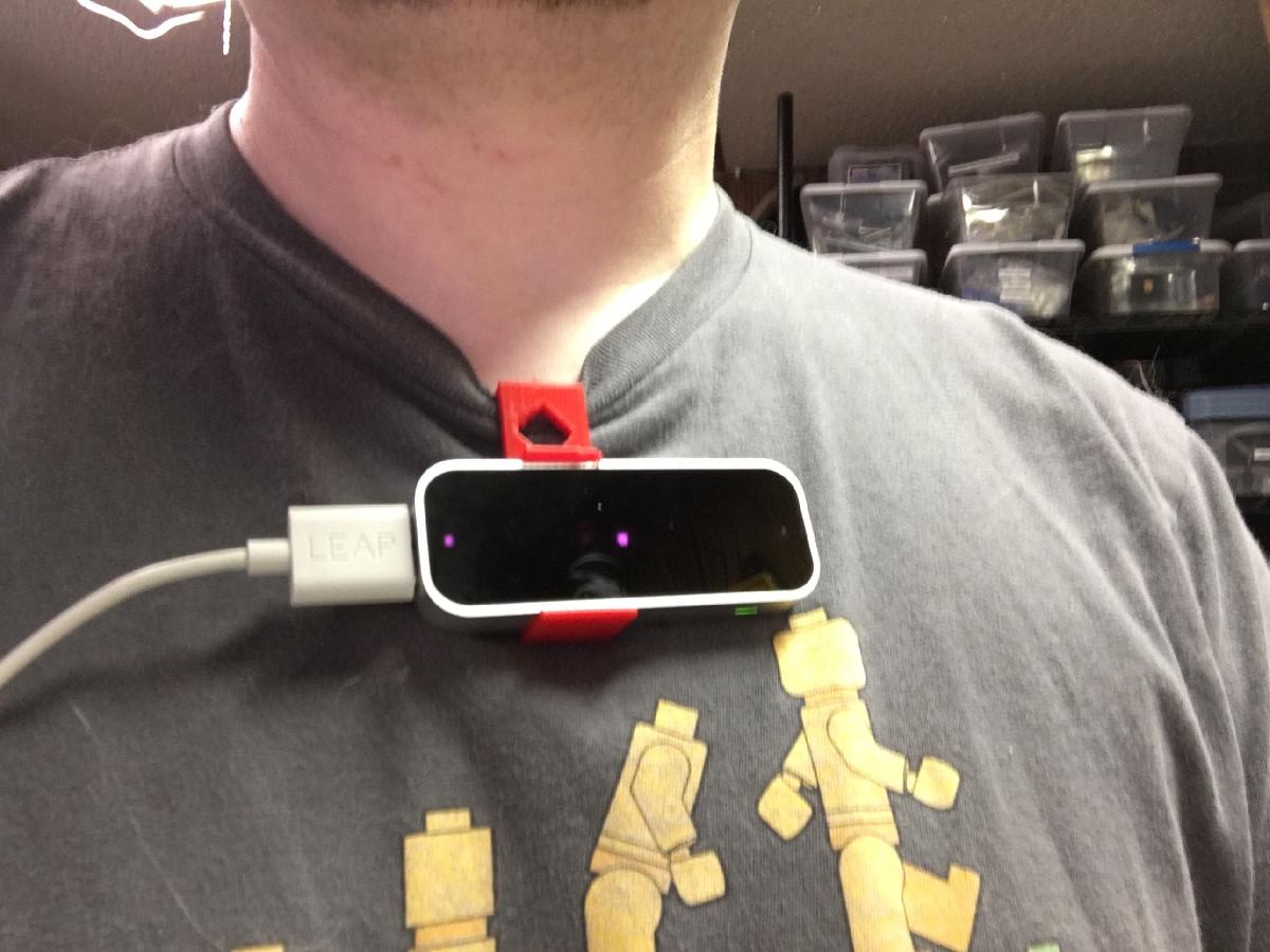 Clipe de camisa Leap Motion
