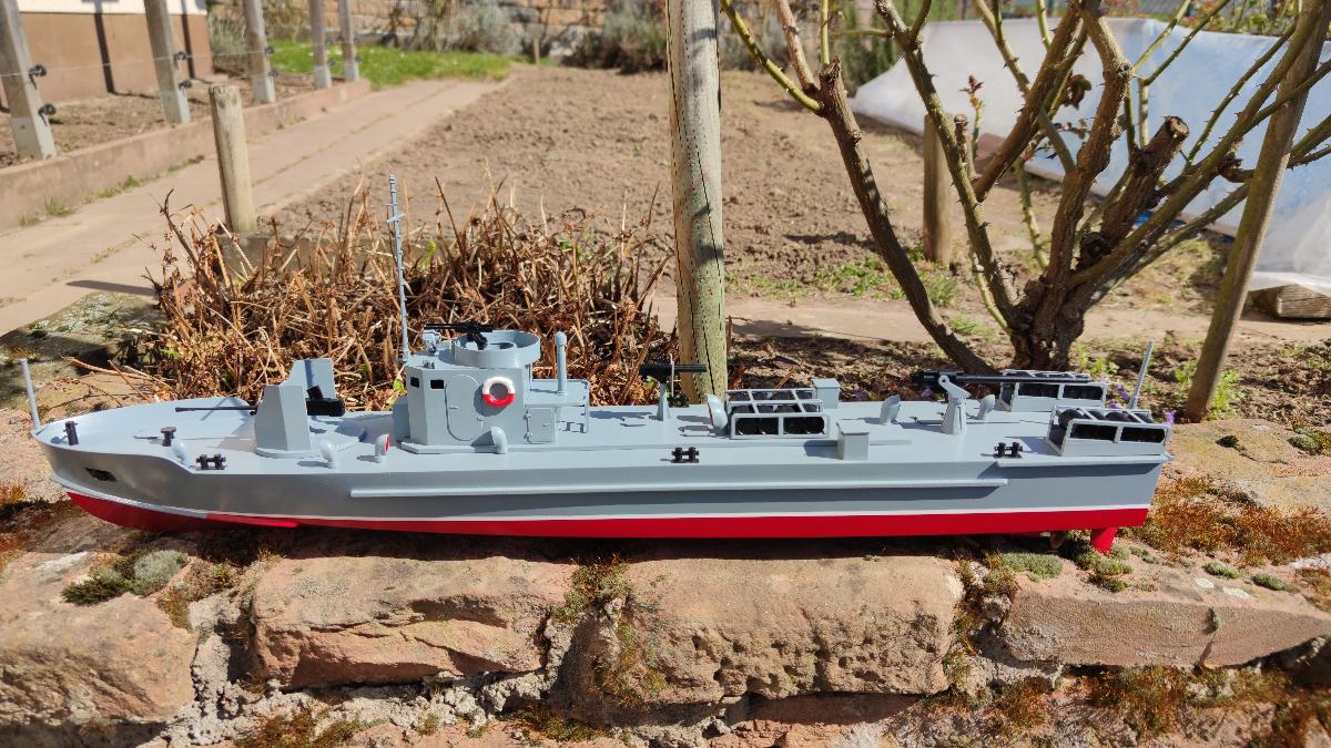 Projeto Sub Chaser 194 "BMO" Barco RC