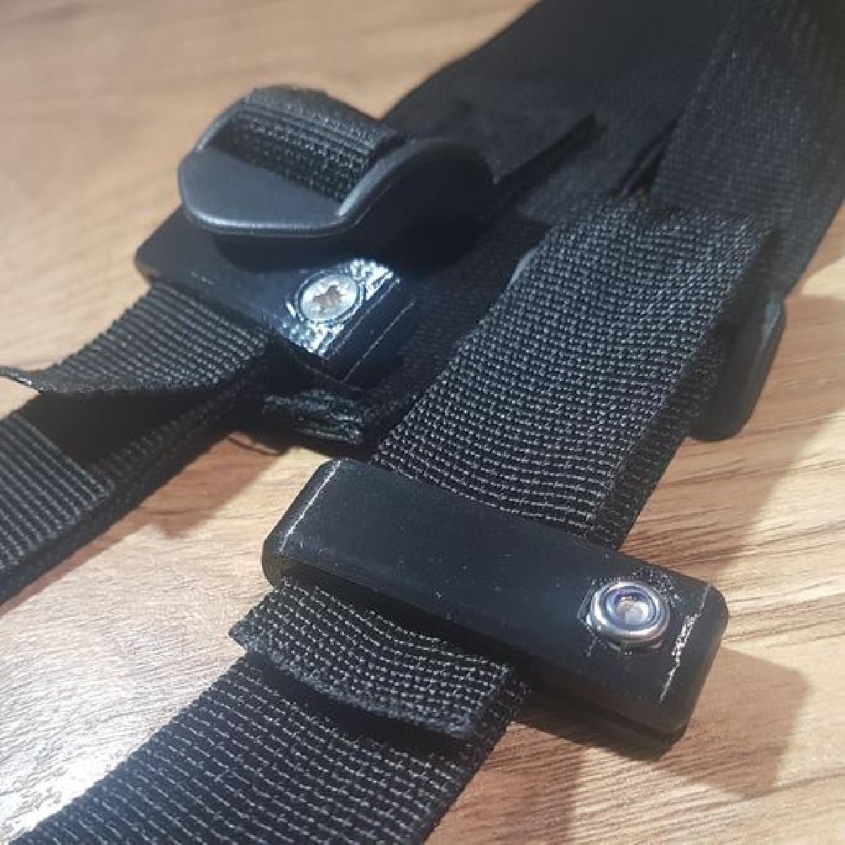 Bracadeira Dura de 25mm   Fechamento com Porca e Parafuso