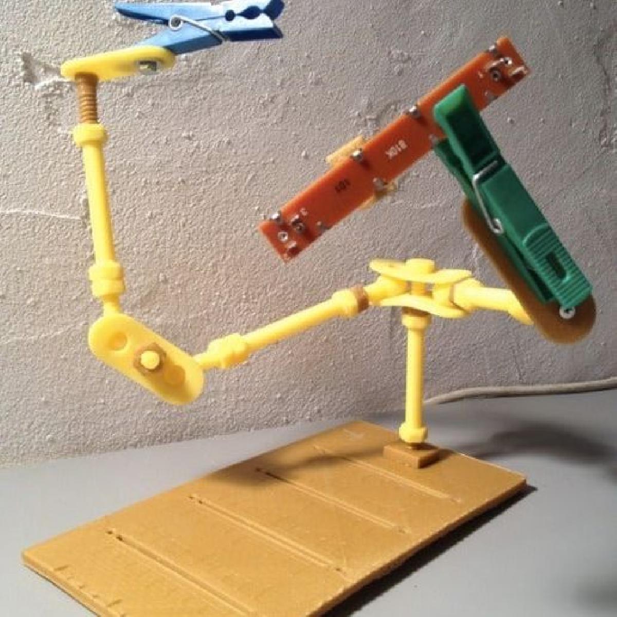 Multi Boot   Articulador   pino / braquetes / Nota / etc.. / pinca / aguenta / Nota etc...