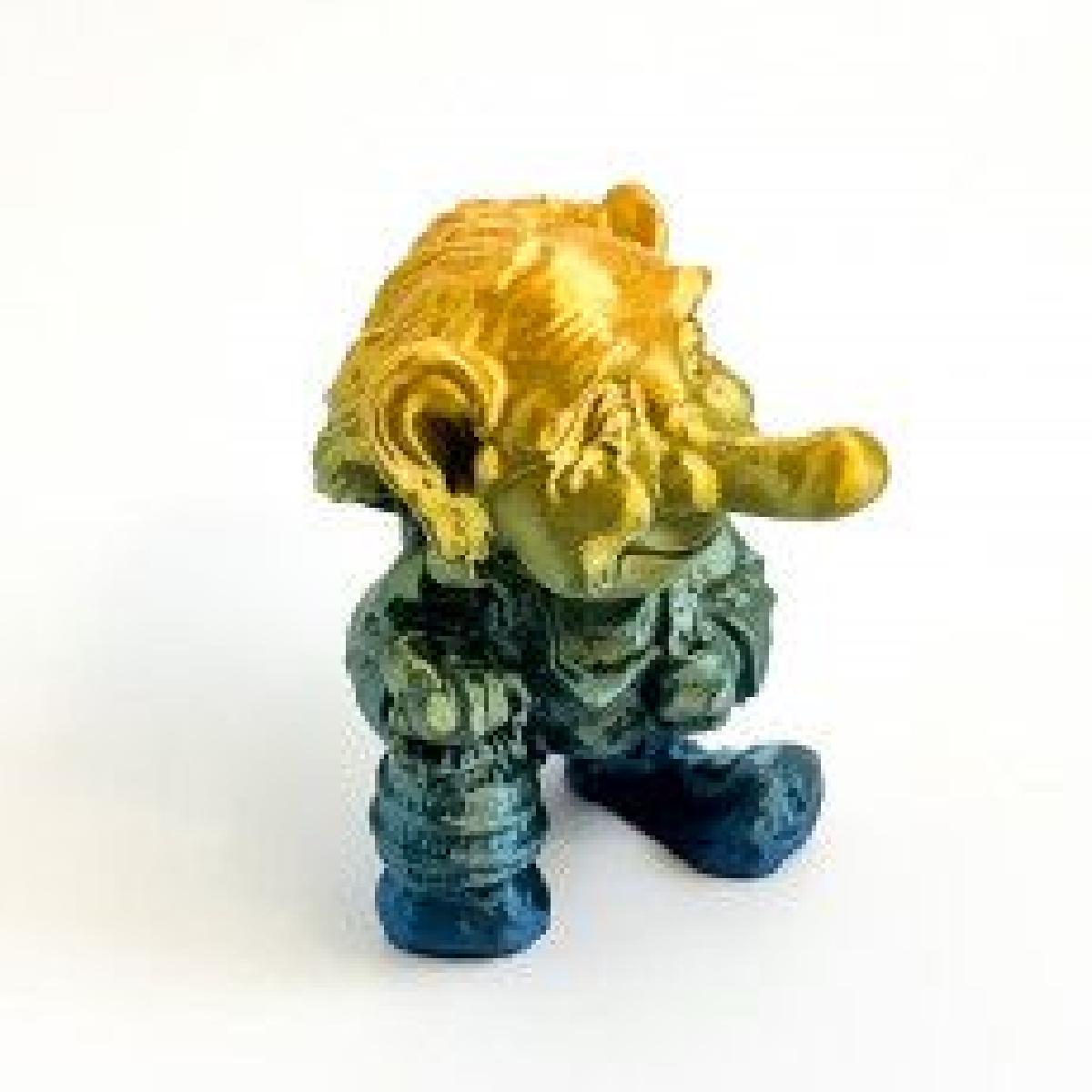 Lutinho nariz grande, grosso pif.