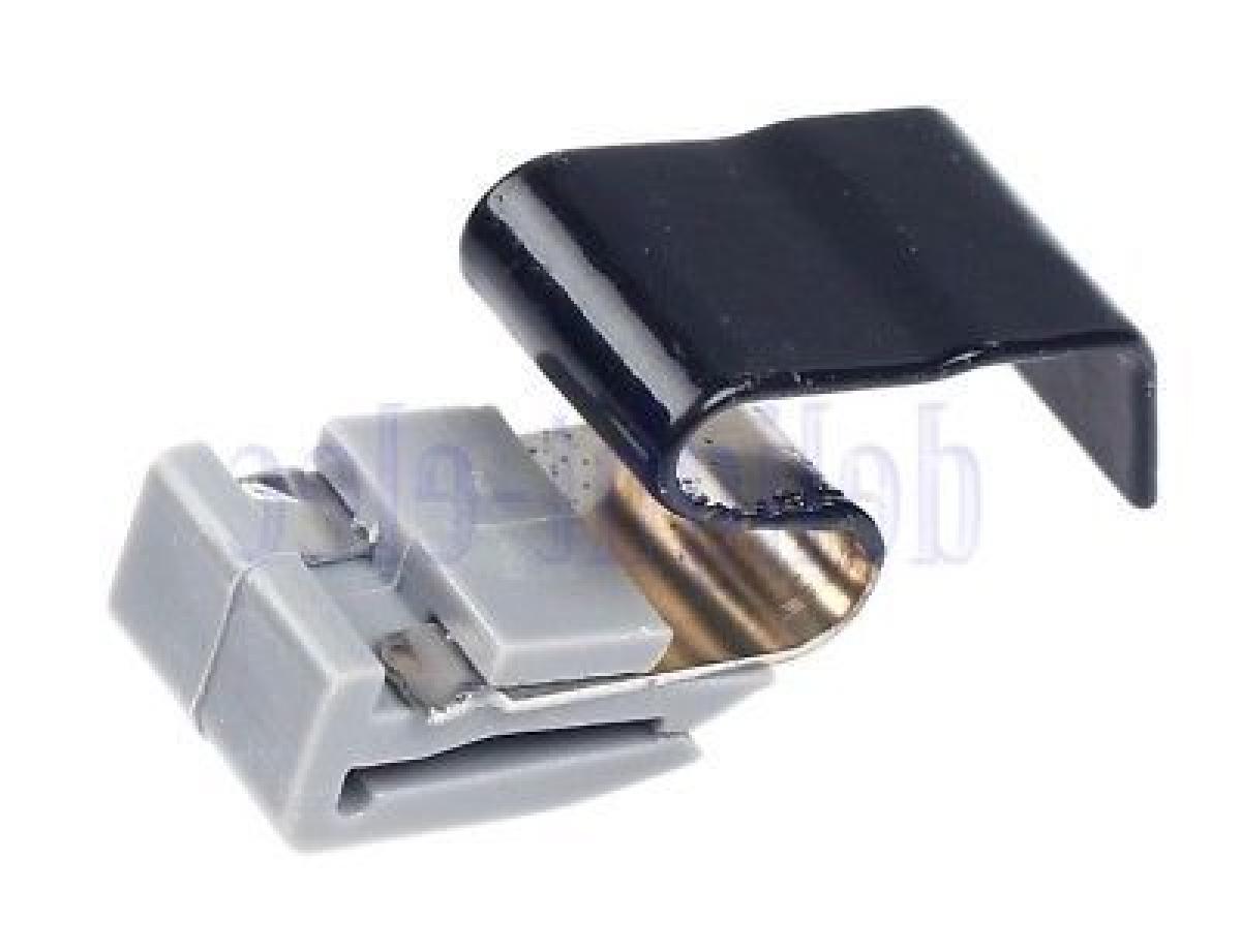 Clipe de Plastico de Gas Combustivel Mitsubishi (apenas a parte de abs)