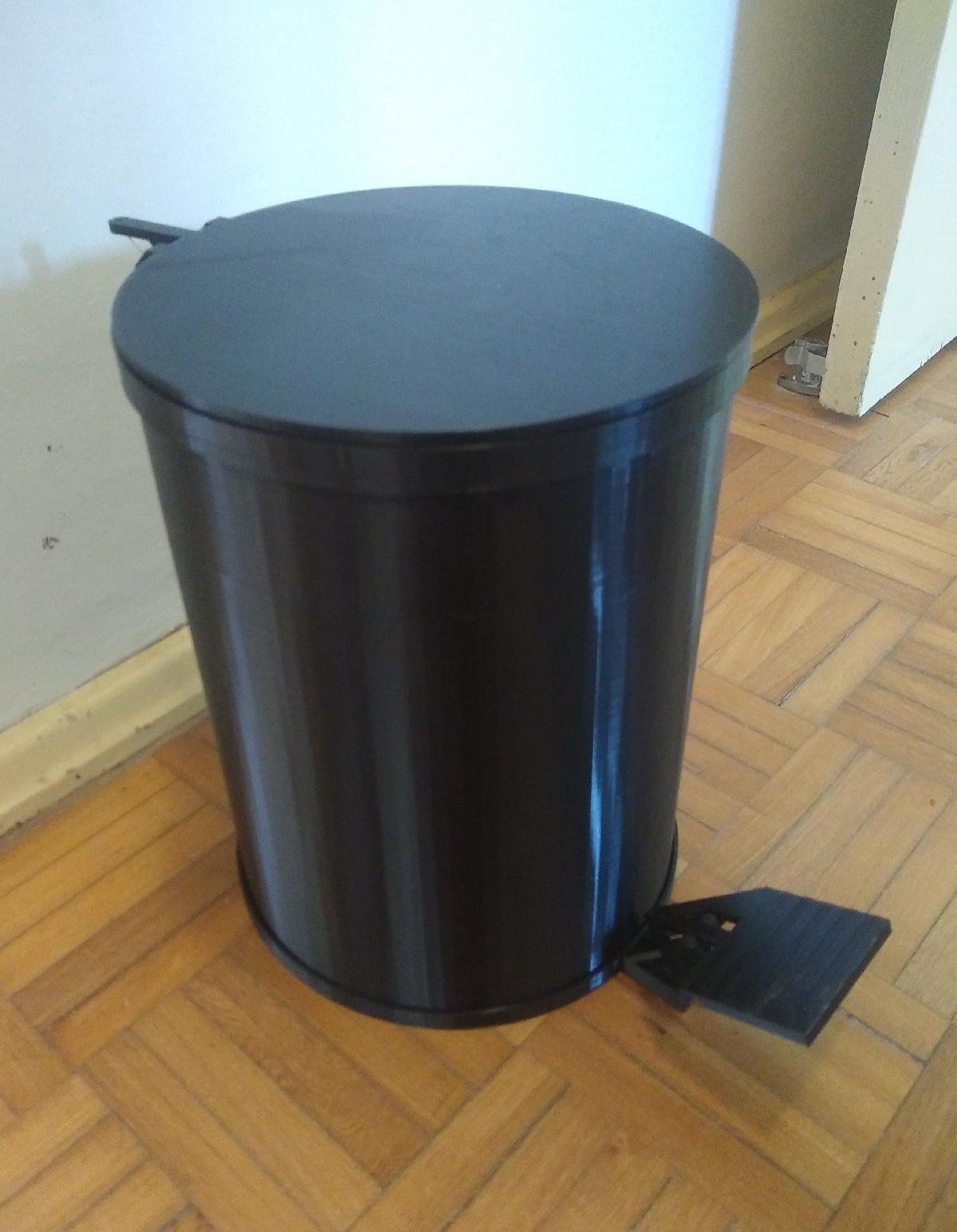 Lixeira de pedal