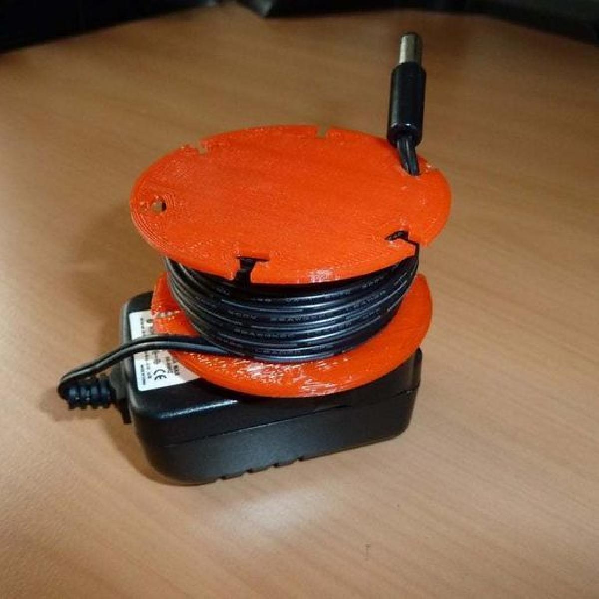 Organizador de Cabo de Fonte de Alimentacao / Transformador Wall Wart
