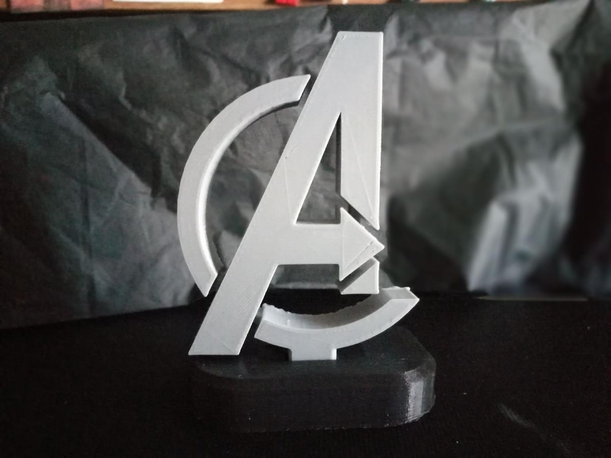 Suporte para Logo dos Vingadores da Marvel