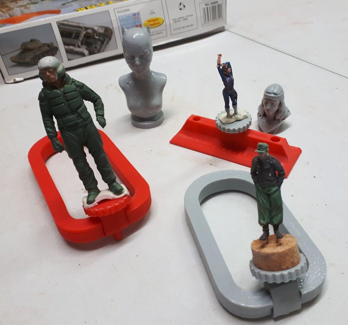 Suporte para pintura de figuras