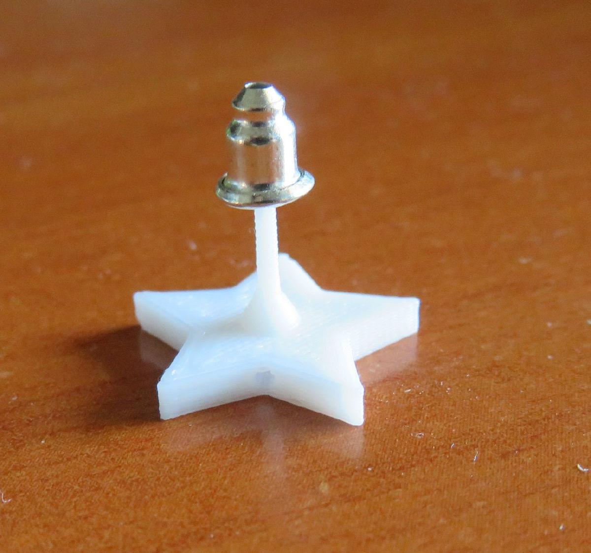 Brincos em forma de estrela Dia Kurosawa Seu coracao esta brilhando?