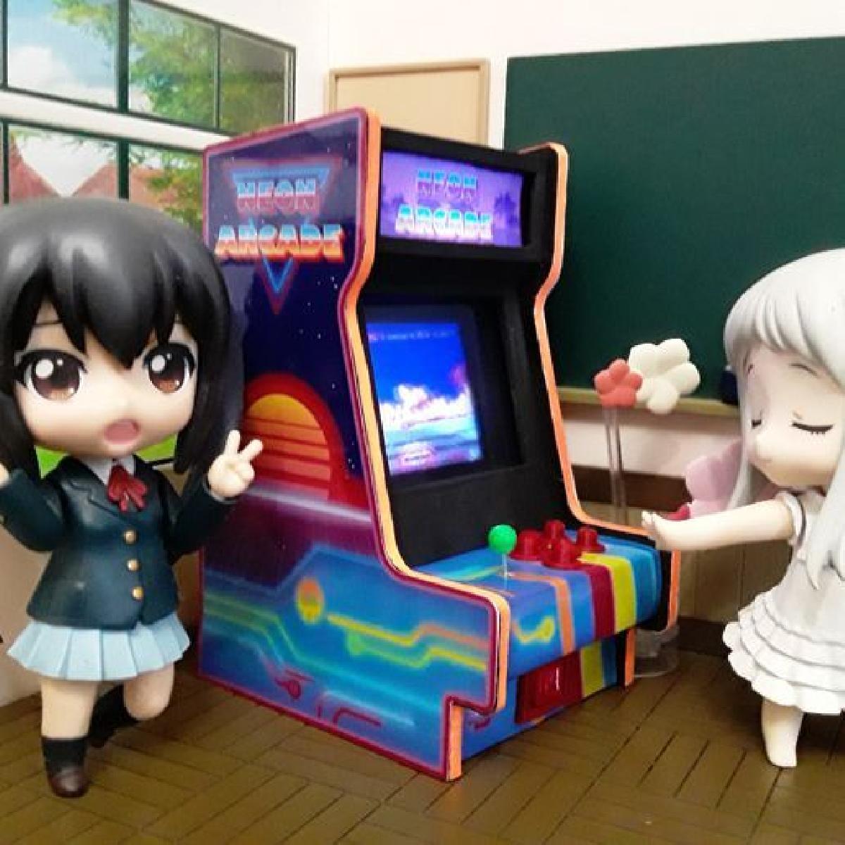 Moveis para Figuras Miniaturas   Gabinete de Arcade Neon