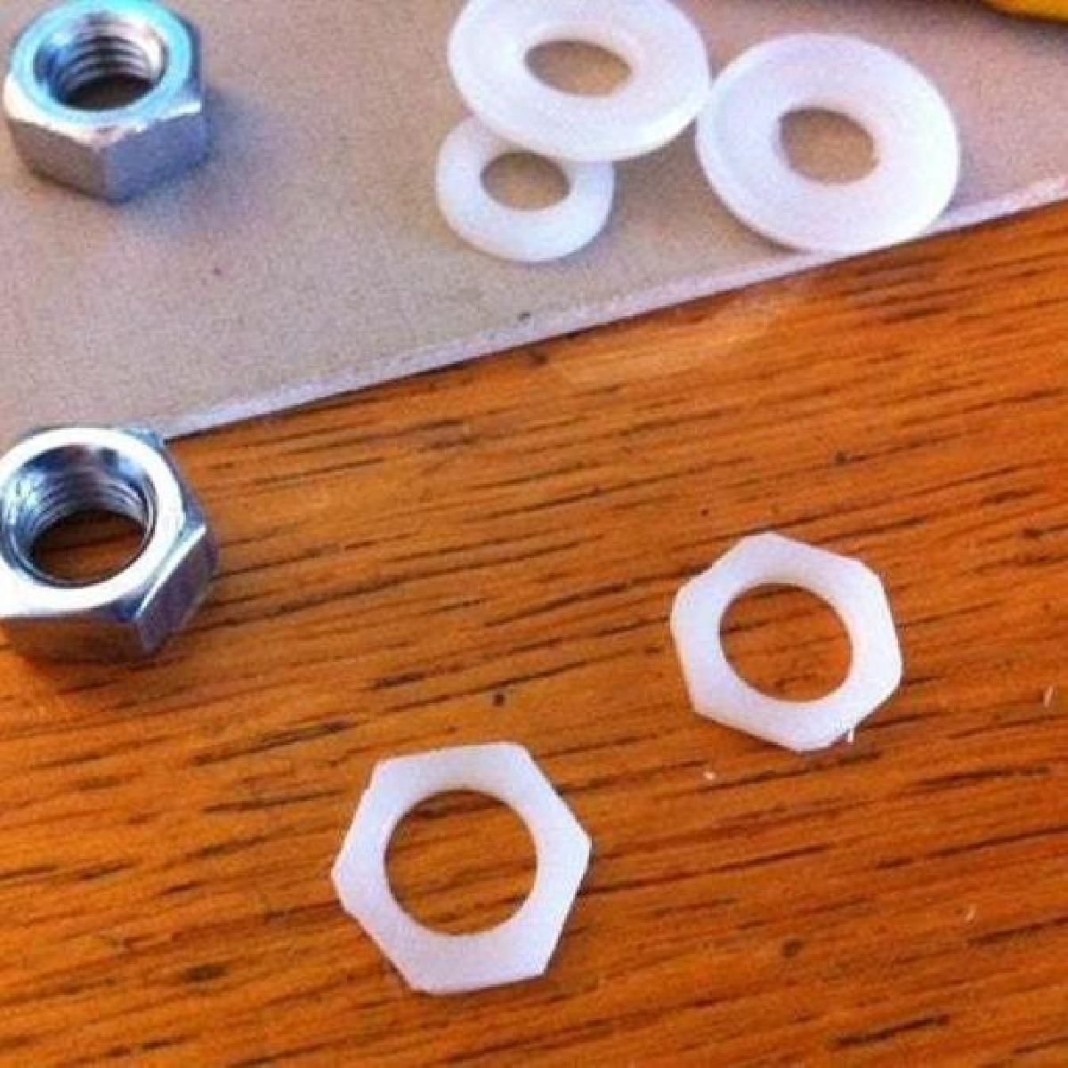 Inserto de arruela hexagonal para o X end melhorado da Prusa.