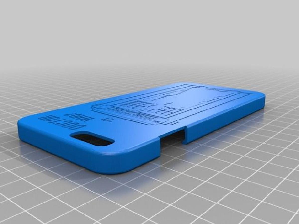 Capa para Iphone 6 do Doctor Who   Imagem em relevo da Tardis e do Doutor.