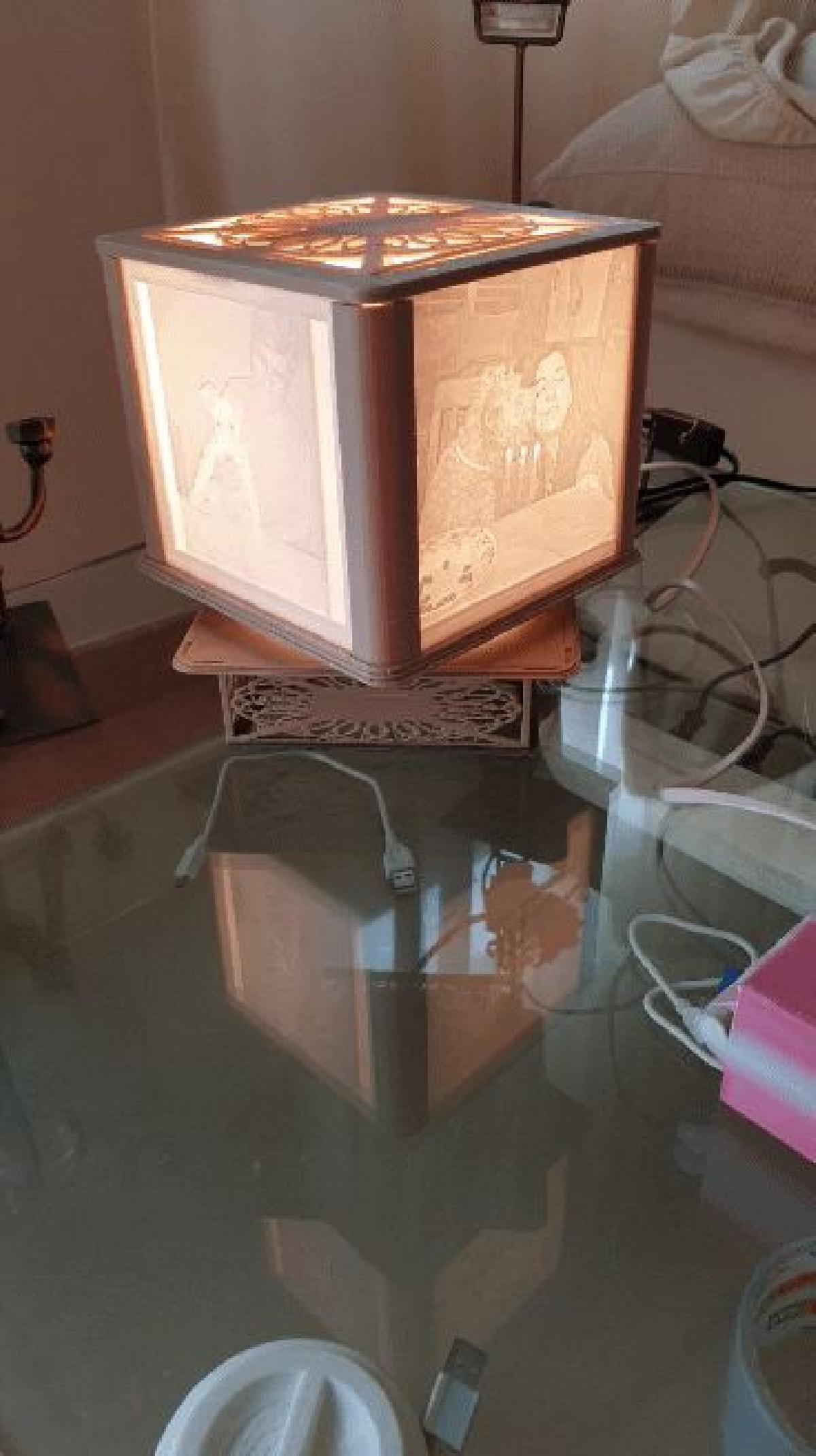 Lampada de Litofania giratoria