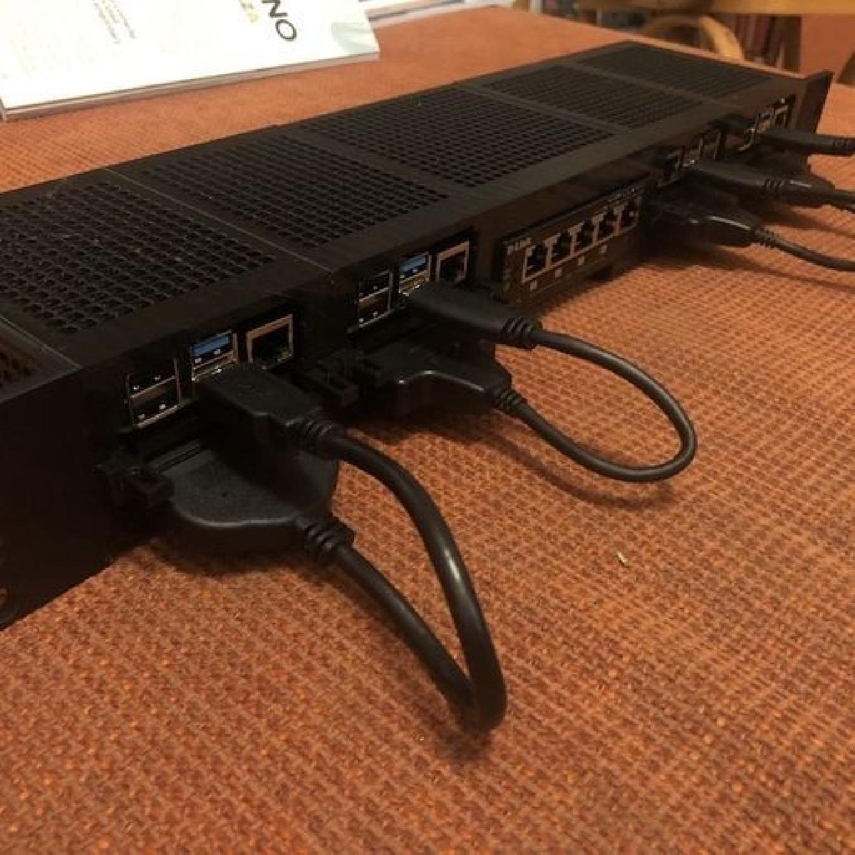 case de raspberry pi & case de switch para rack 19"