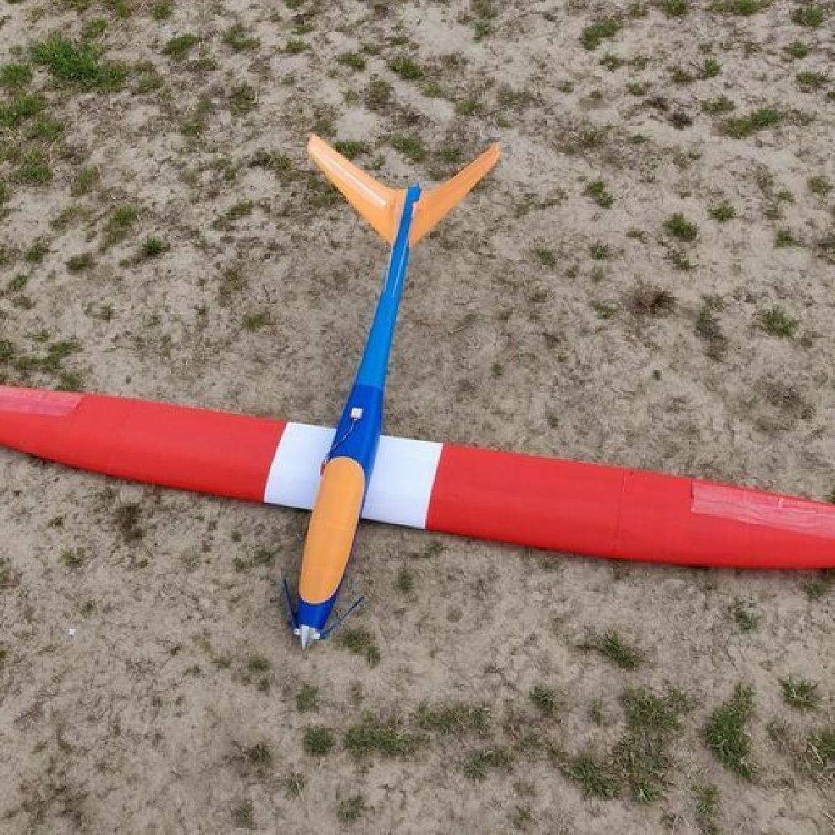 Modificacao do planador termico Eclipson Model V