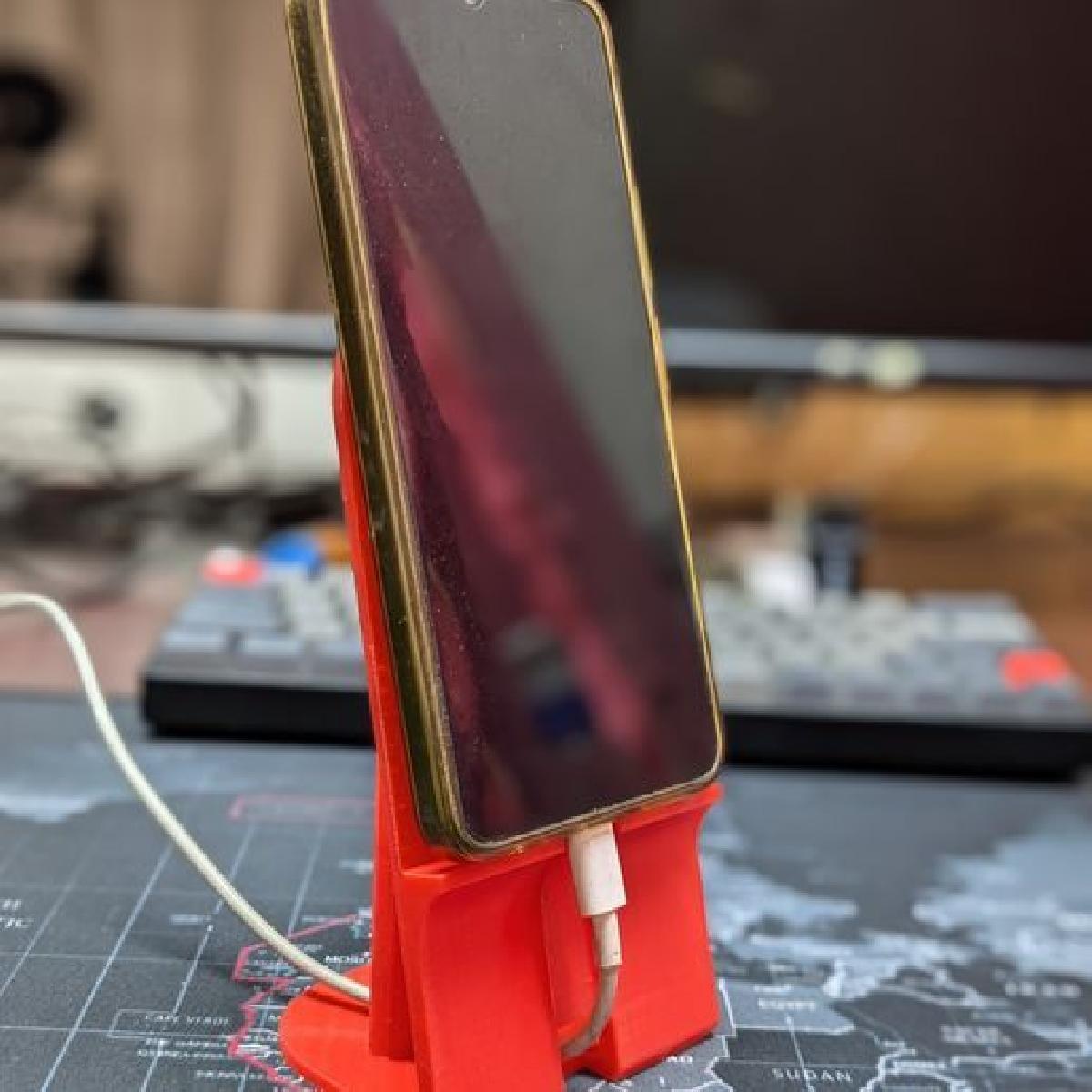 Suporte para Smartphone Impressao 3D com Suporte para Carregamento USB C