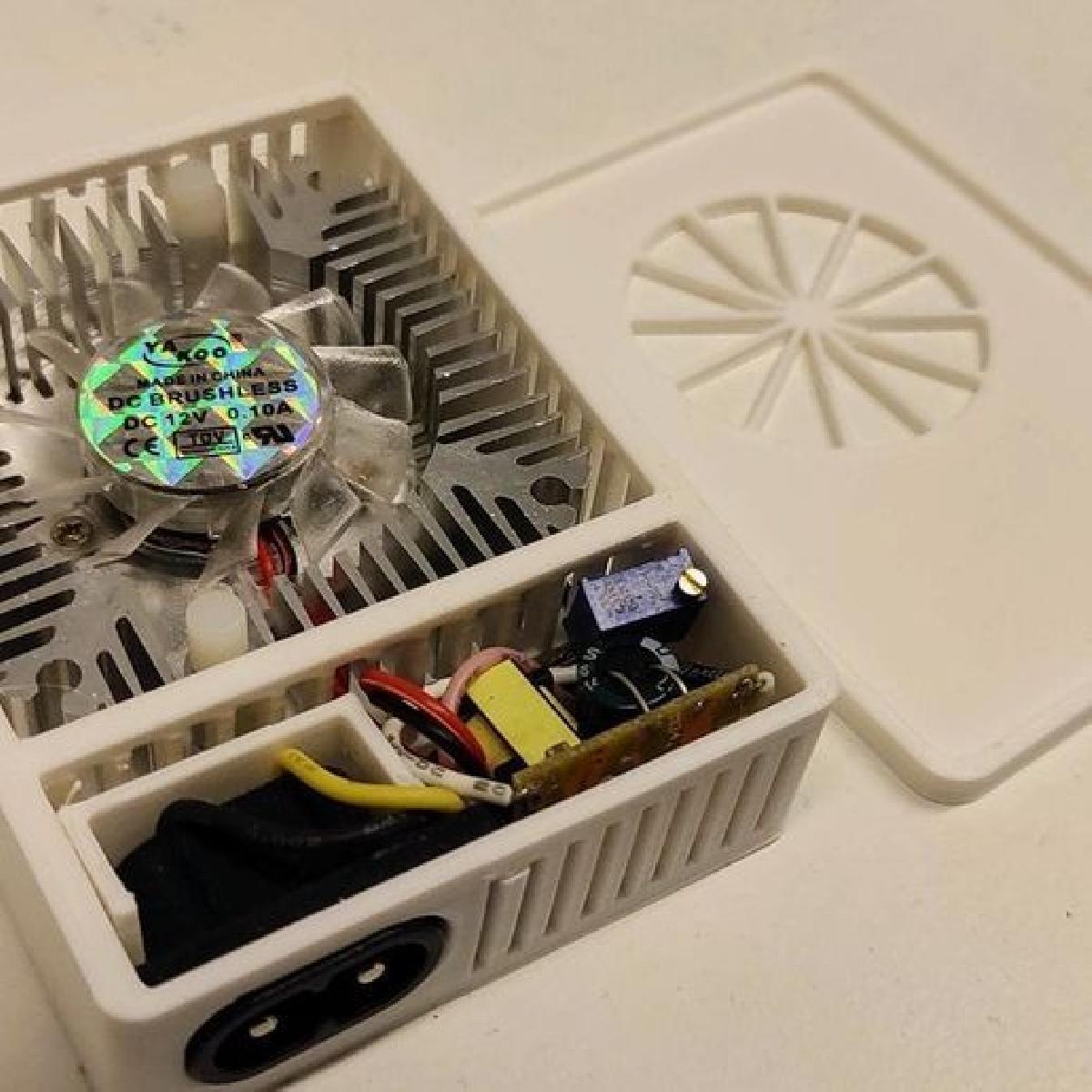 Holofote LED/Crescimento 110/220V. Ate 20W, Barato 5$, Pequeno.