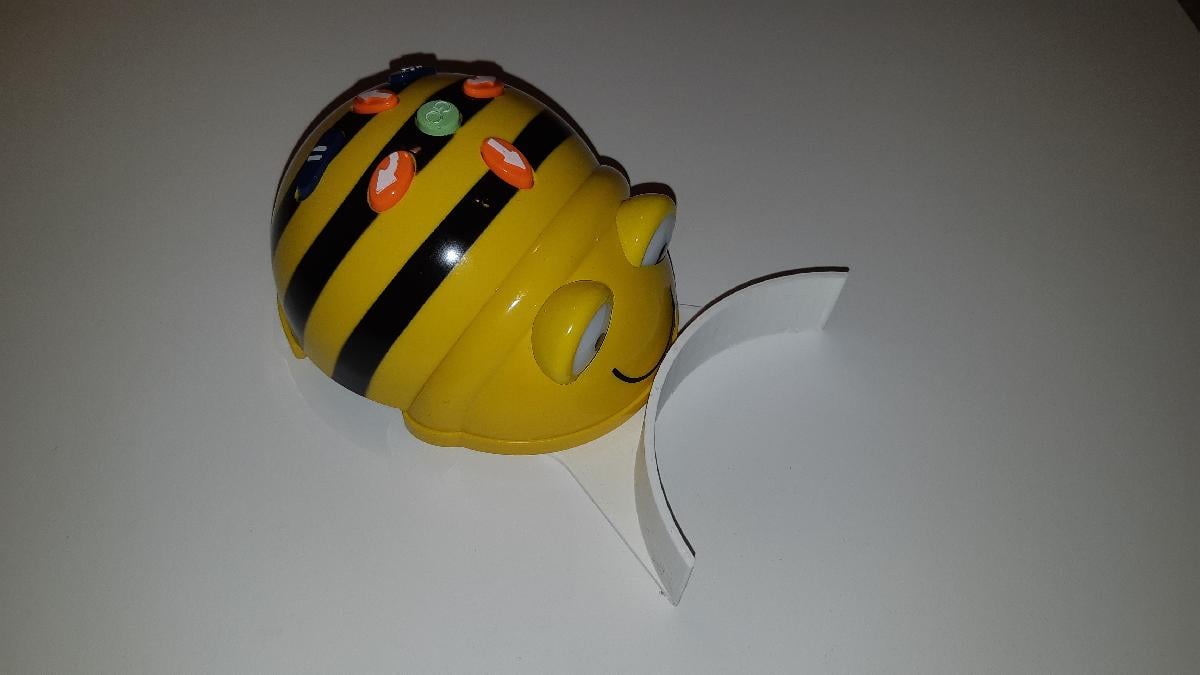 Bulldozer Bee bot