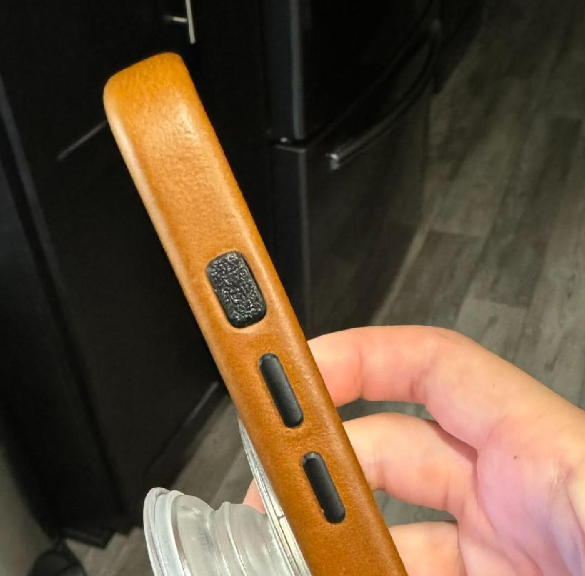 Botao de Acao para Case do iPhone 15 Pro Andar