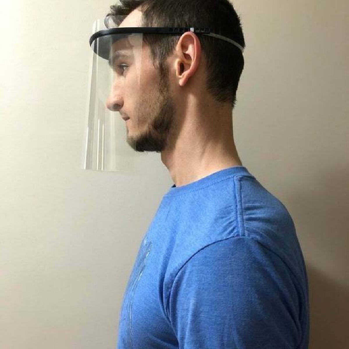 Protetor facial com faixa impressa