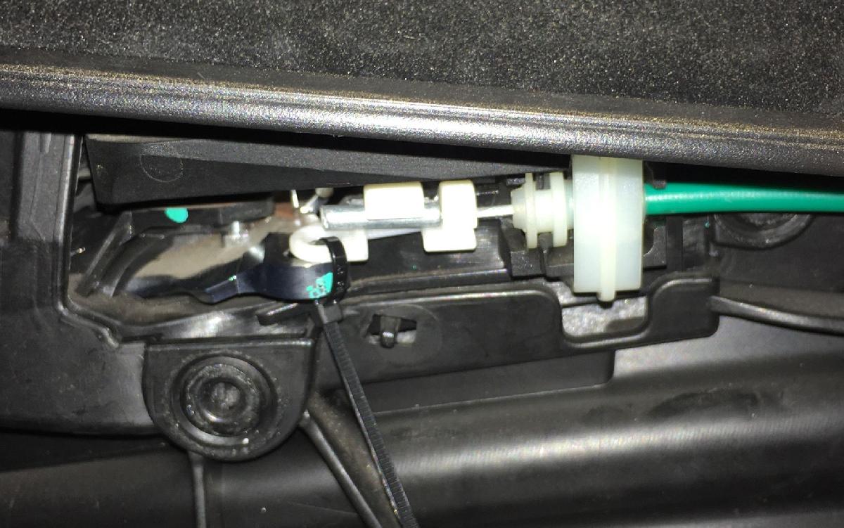 Suporte para abrir porta Giulietta Cavo