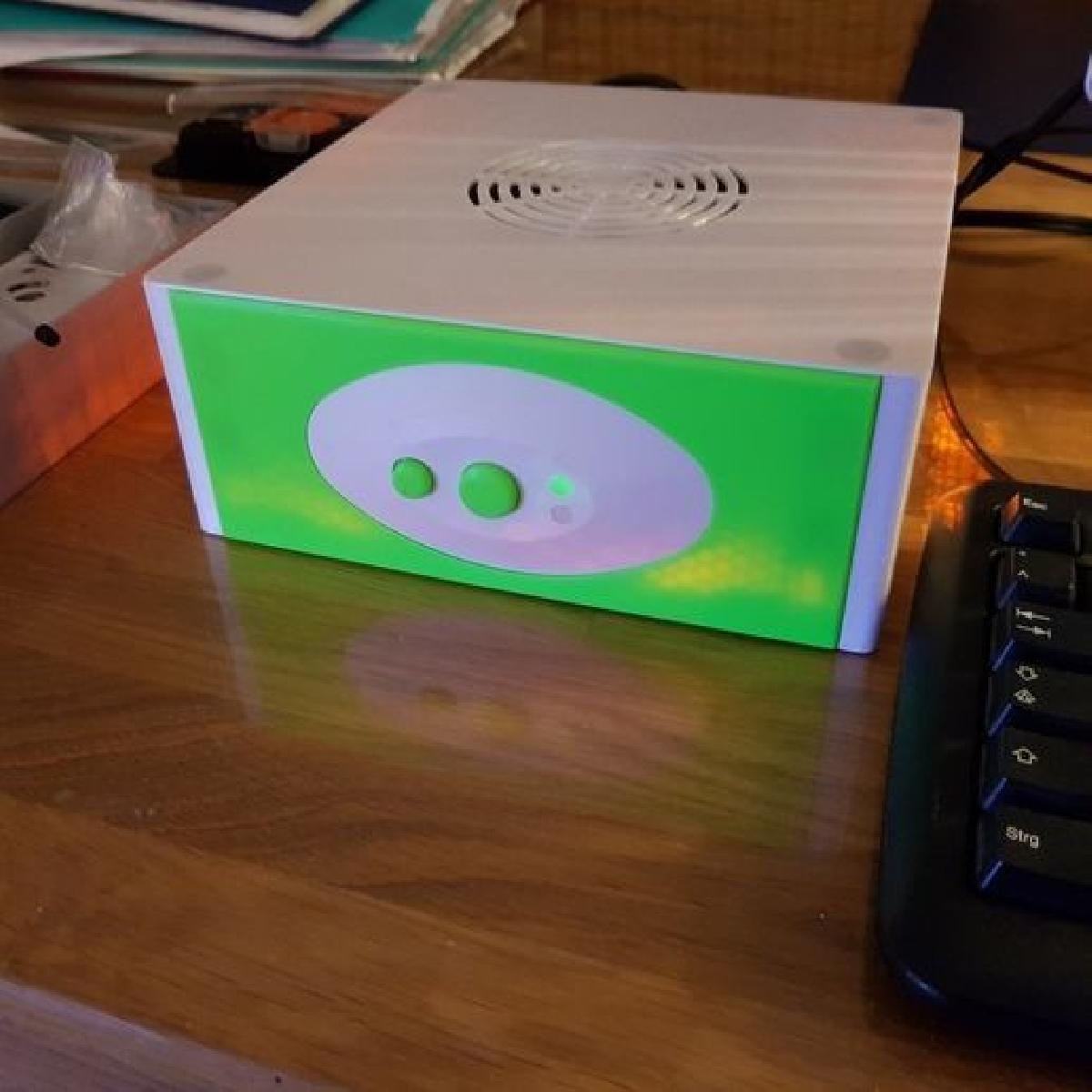 gabinete mini ITX sem parafusos