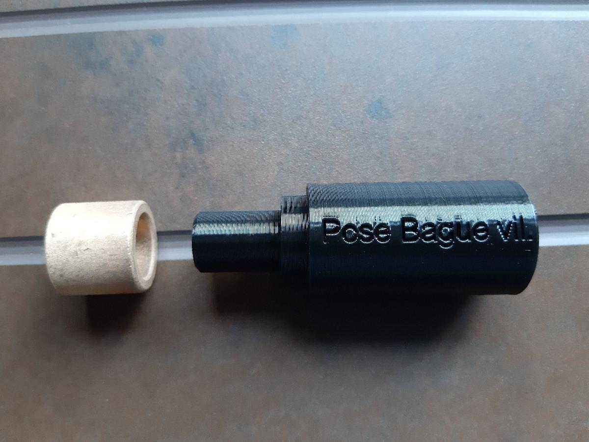 Ferramenta para colocar o anel de bronze no virabrequim e seu selo de oleo.