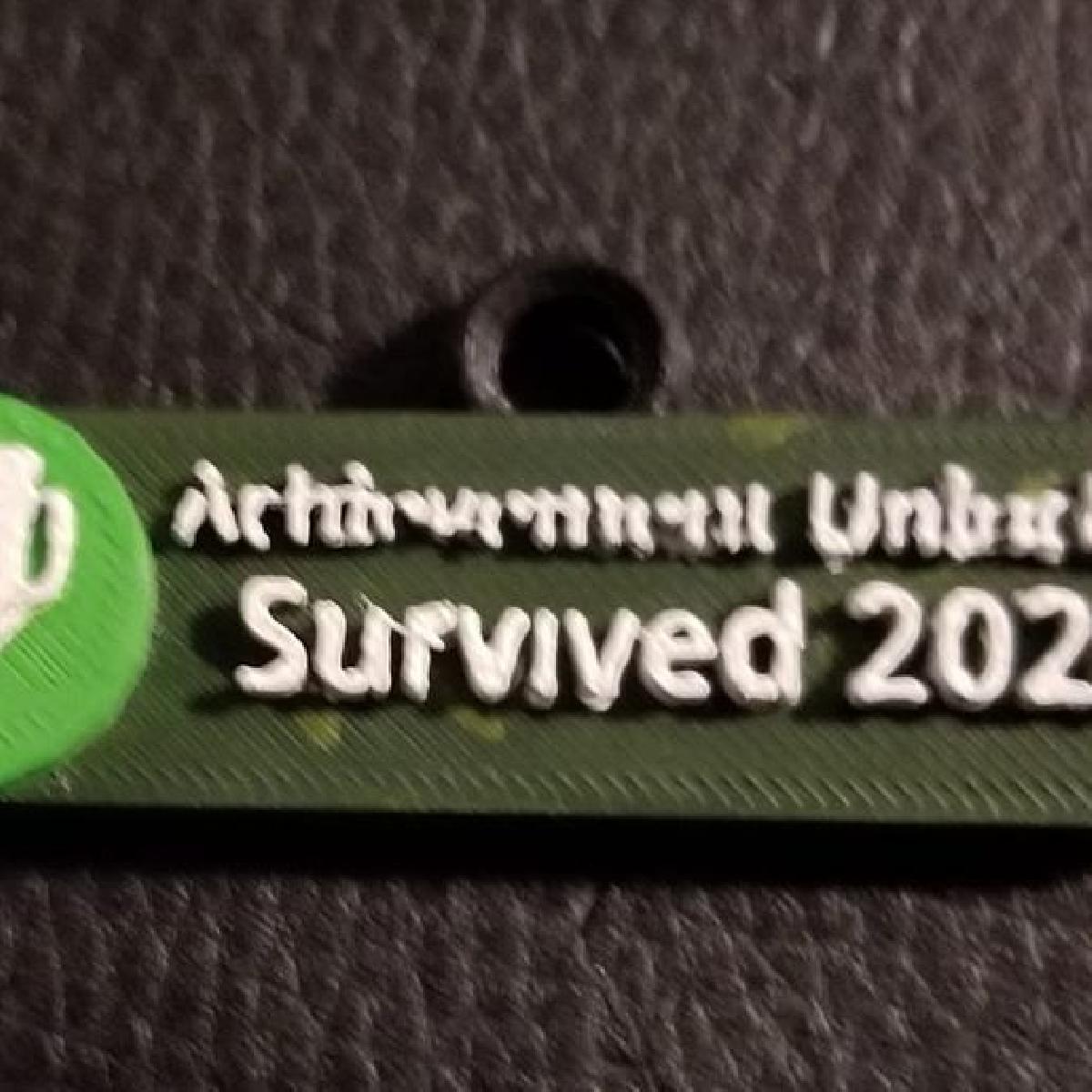 Ornamento de Conquista Sobrevivente de 2020