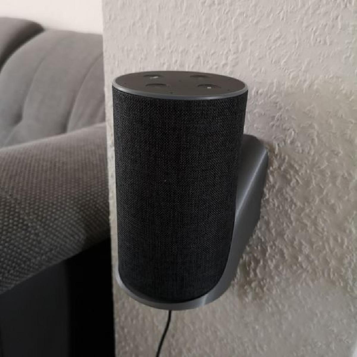 Prateleira Amazon Echo (2ª Geracao) sem suporte e versao em madeira.