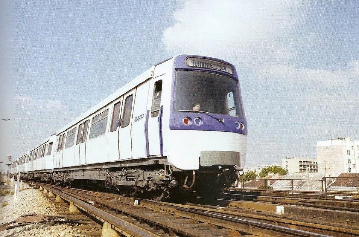 MF77