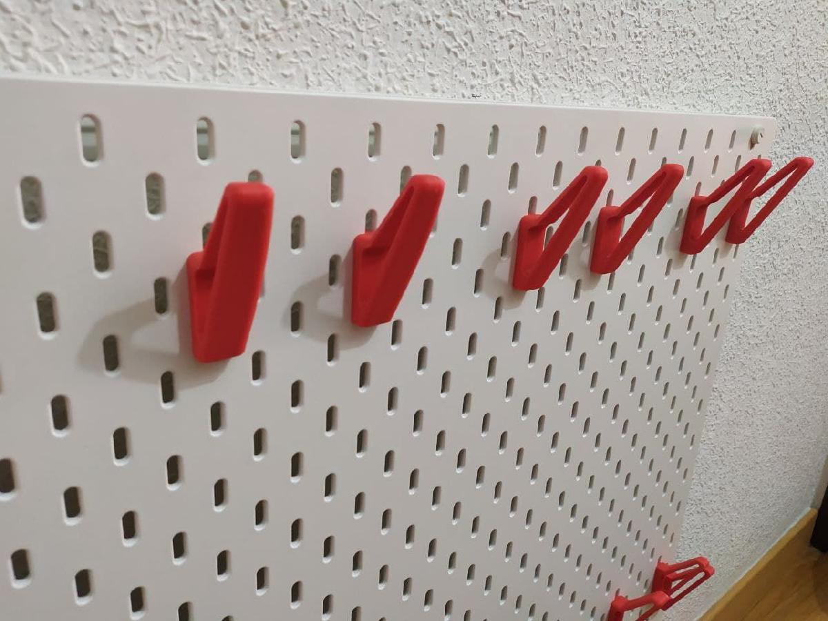 Minimalist shoe rack
