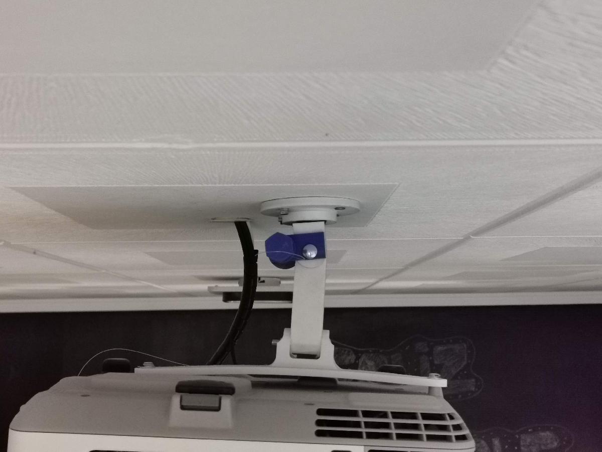 Soporte techo proyector Epson / Epson projetor montagem no teto