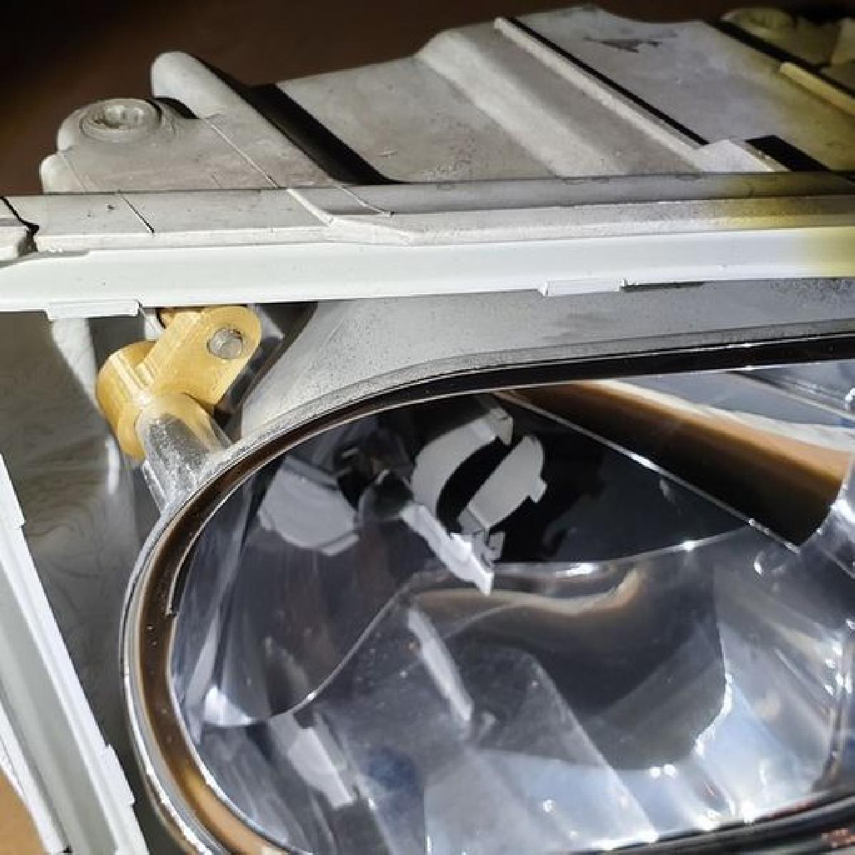 Pino de ajuste do farol do Volvo S40/V40