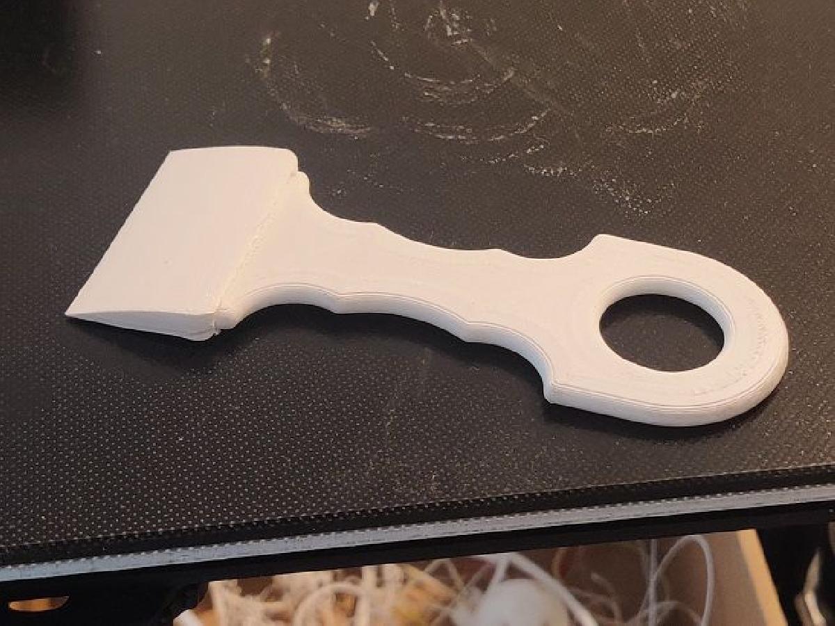 Espatula para impressora 3D com ponta substituivel.