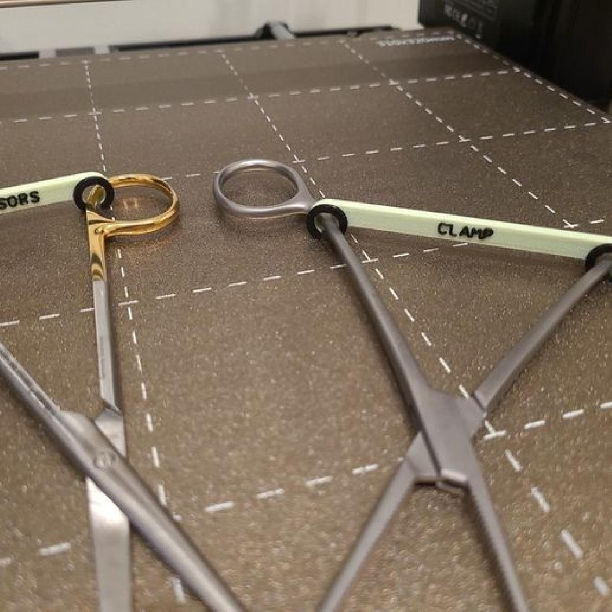 Clipes de instrumento Gator para instrumentos cirurgicos com argola (parametrico)