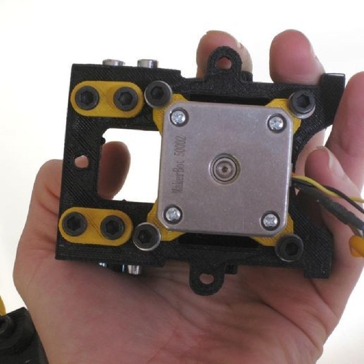 Adaptador de NEMA 17 para 23