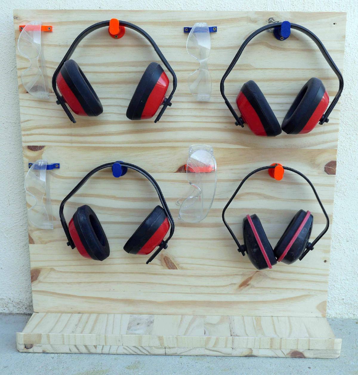 Uso de E.P.I   Oculos de protecao e protetor auricular