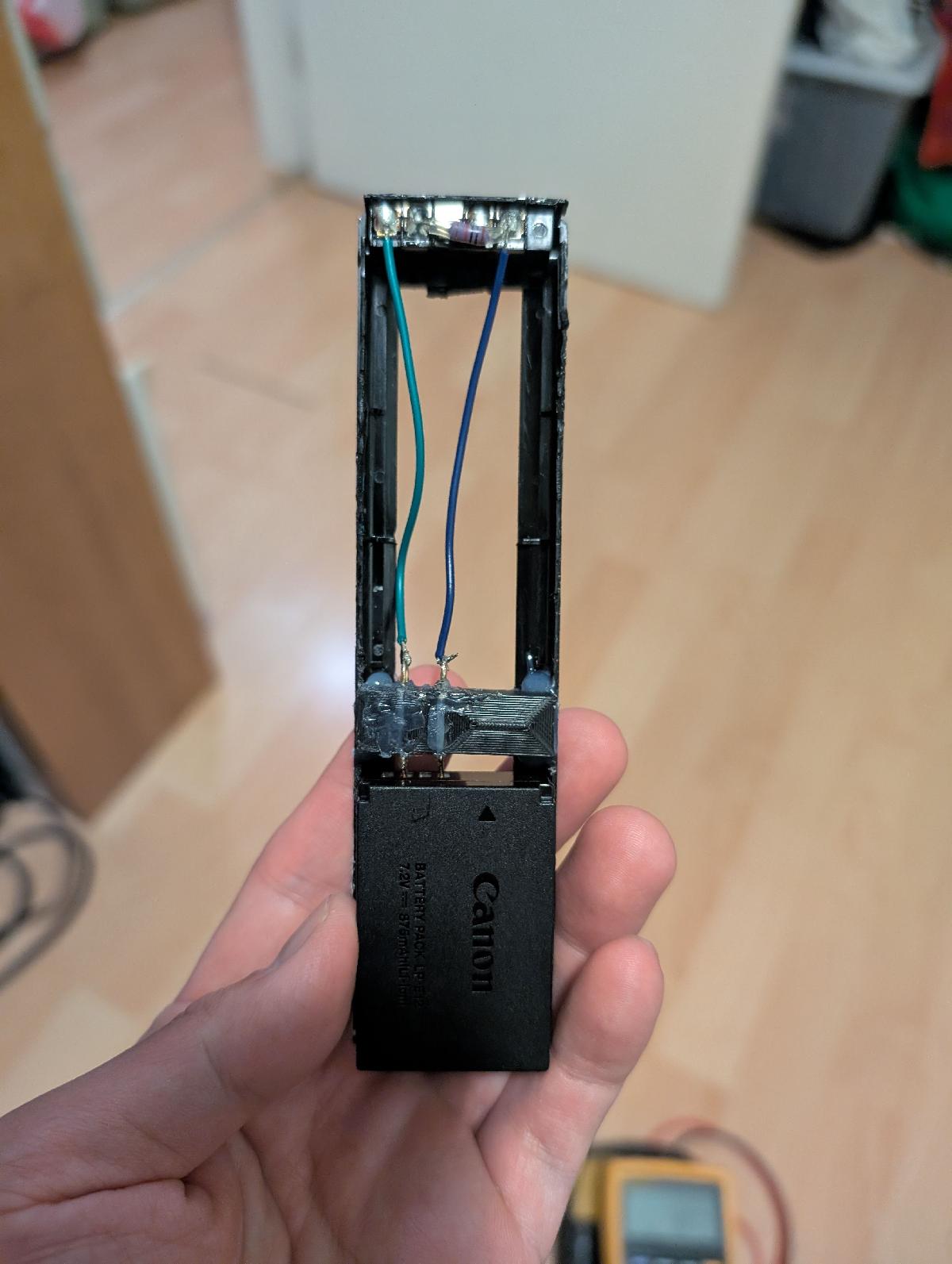 Bateria Kodak DCS 7xx/6xx/5xx Adaptada para Usar LP E12 (Guias de Contato Impressos em 3D)