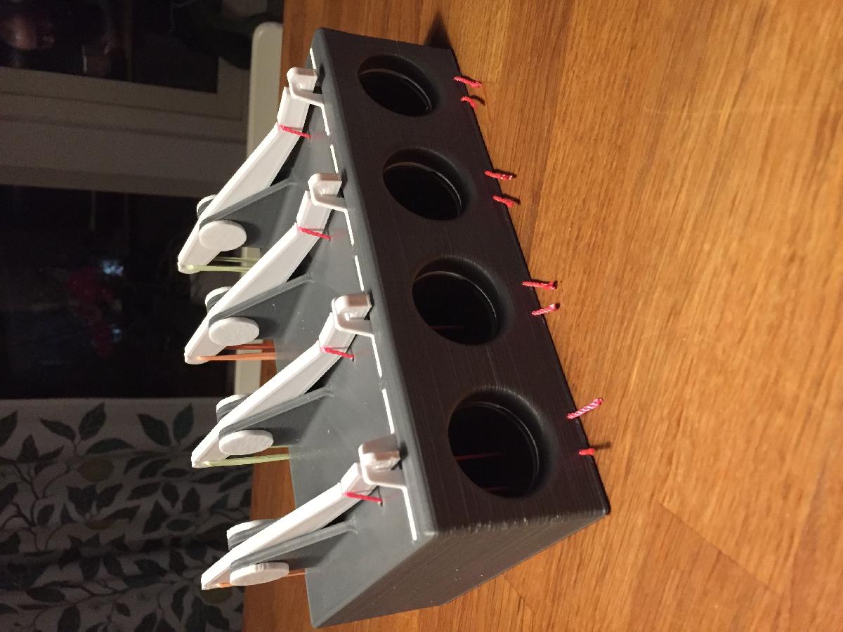 Armadilha para ratos v2.0   2 e 4 buracos