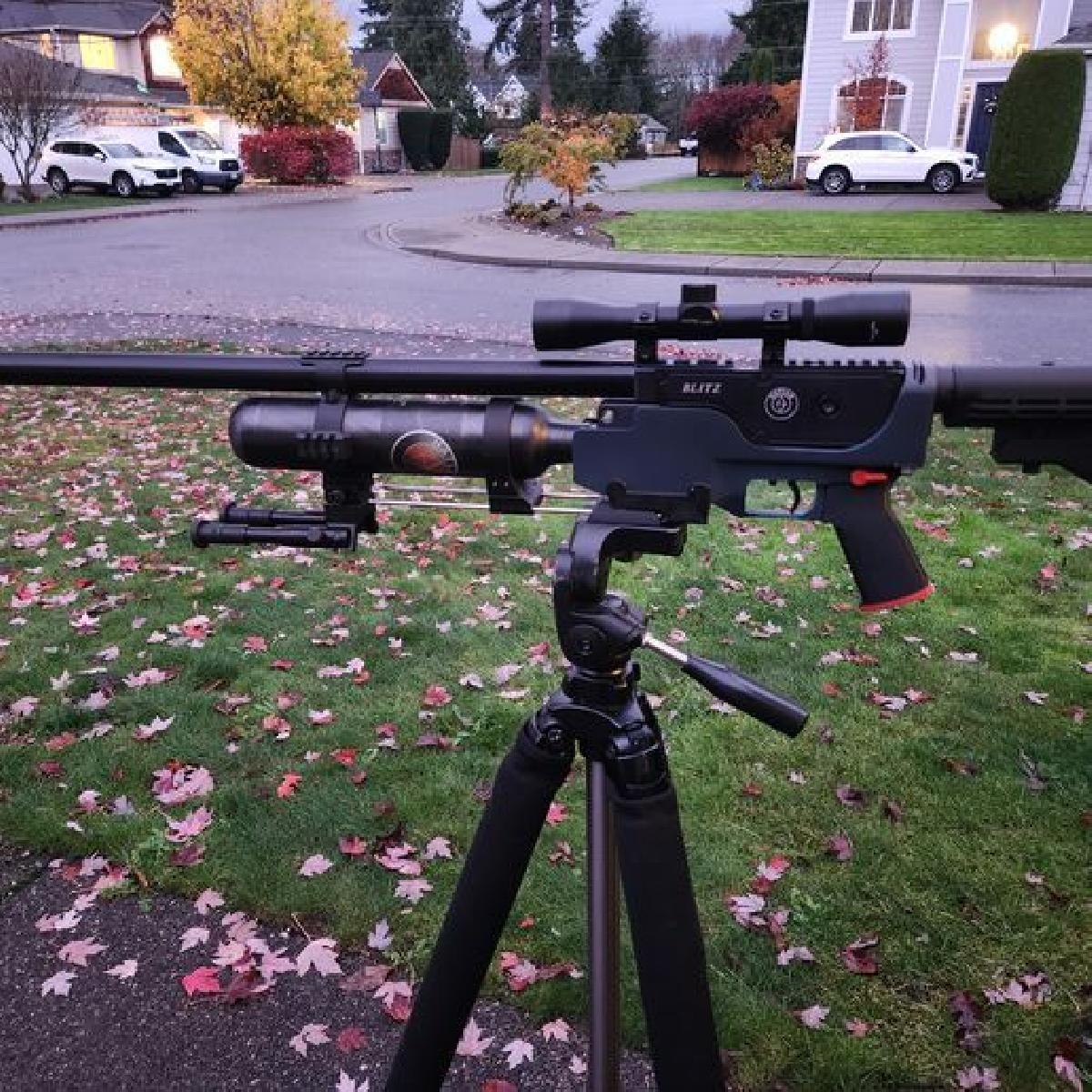 Suporte de tripe para o quadro Hatsan Blitz Albion.